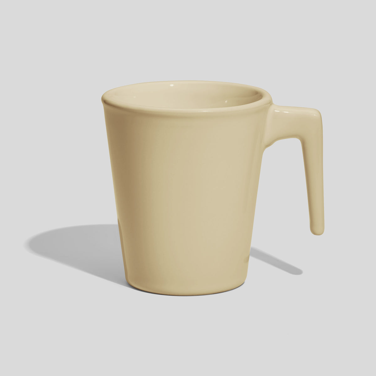 Konische Keramiktasse 280 ml mit offenem Griff – Beige