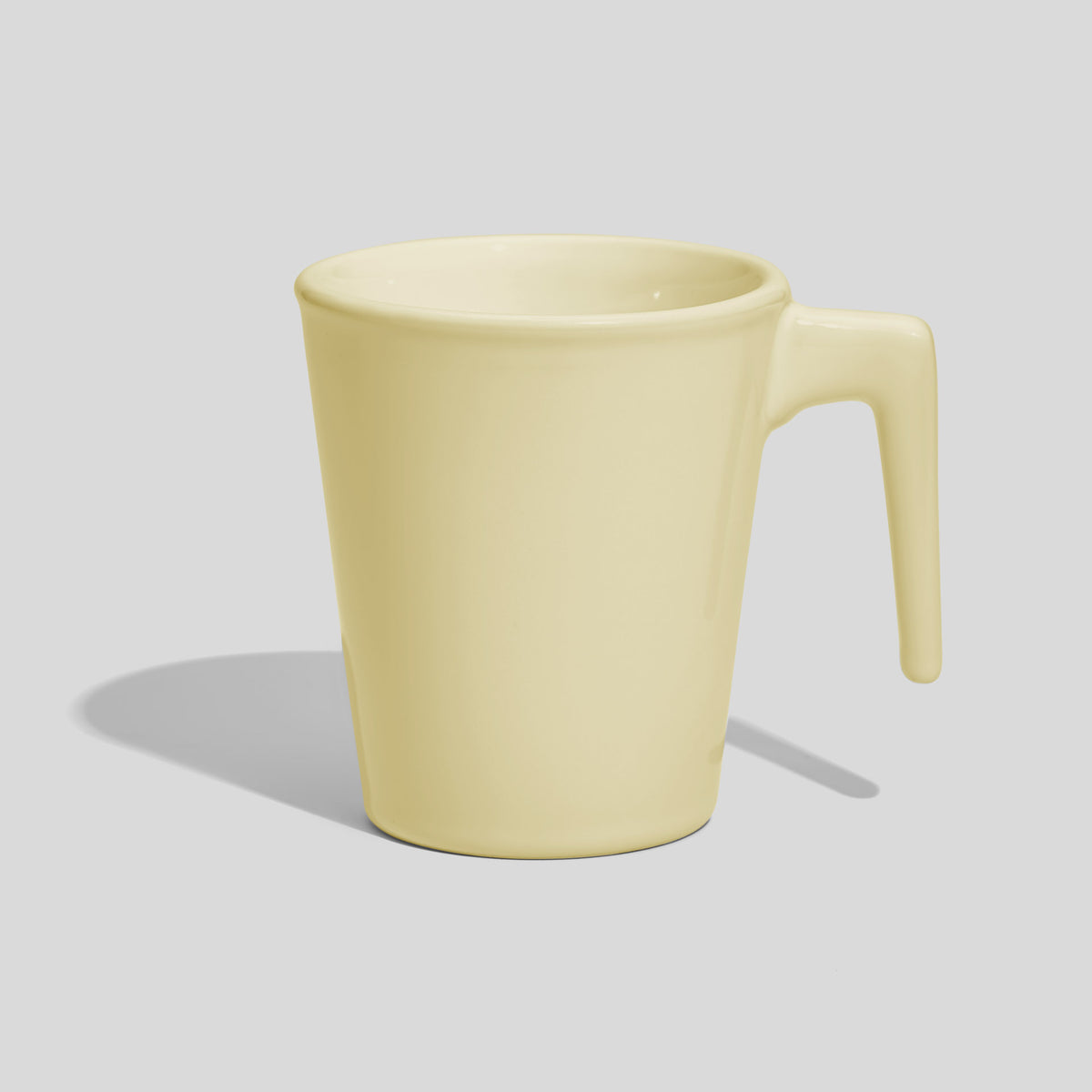 Konische Keramiktasse 280 ml mit offenem Griff – Ecru