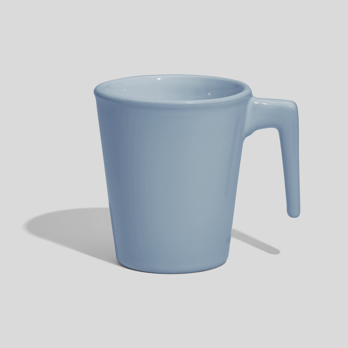 Konische Keramiktasse 280 ml mit offenem Griff – Hellblau