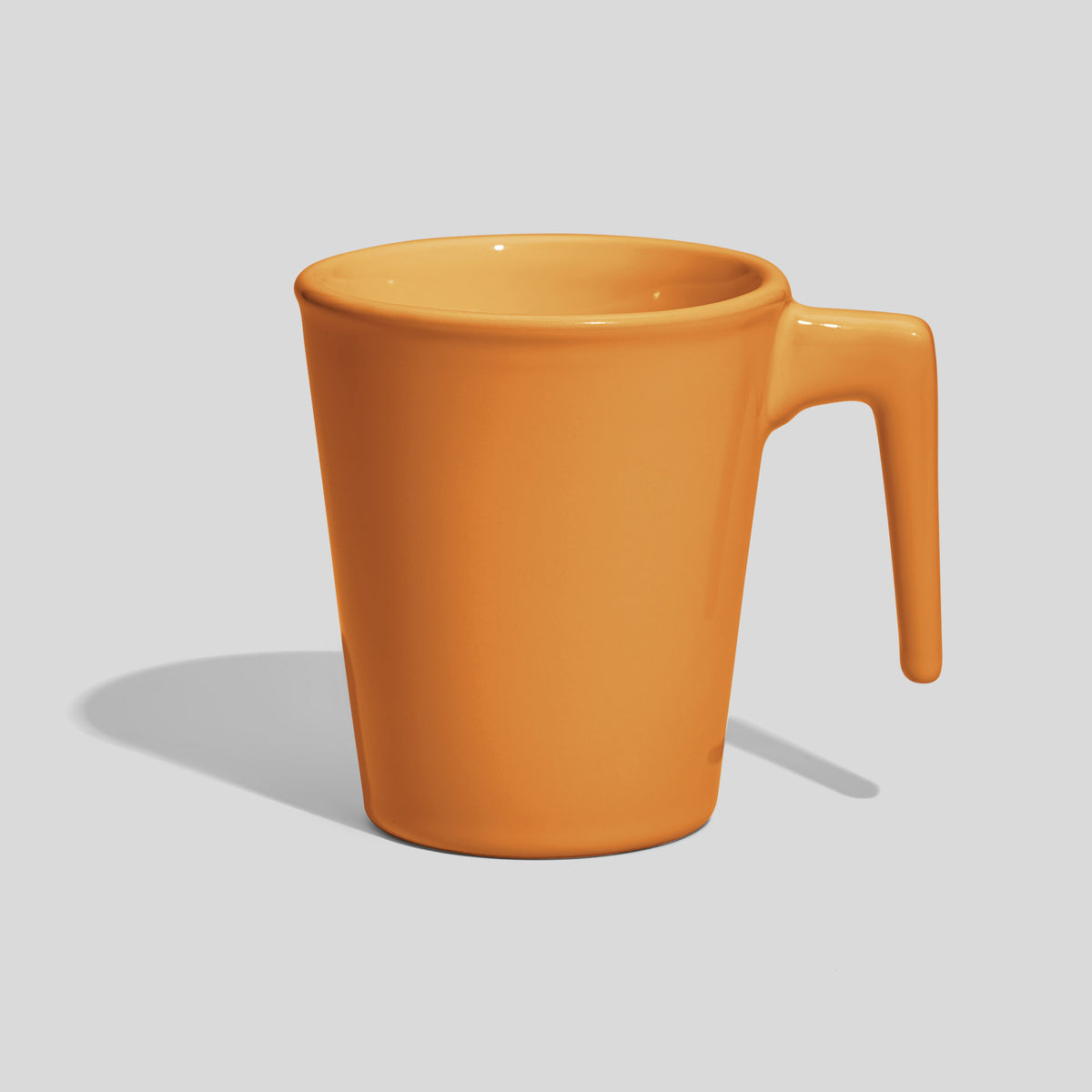 Konische Keramiktasse 280 ml mit offenem Griff – Senfgelb