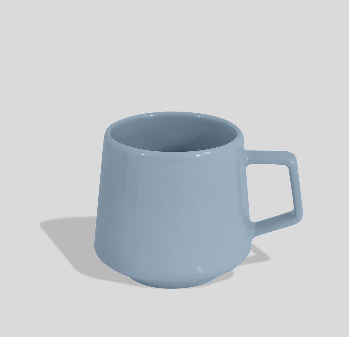 Konische Keramiktasse 300 ml mit Trapezhenkel – Hellblau