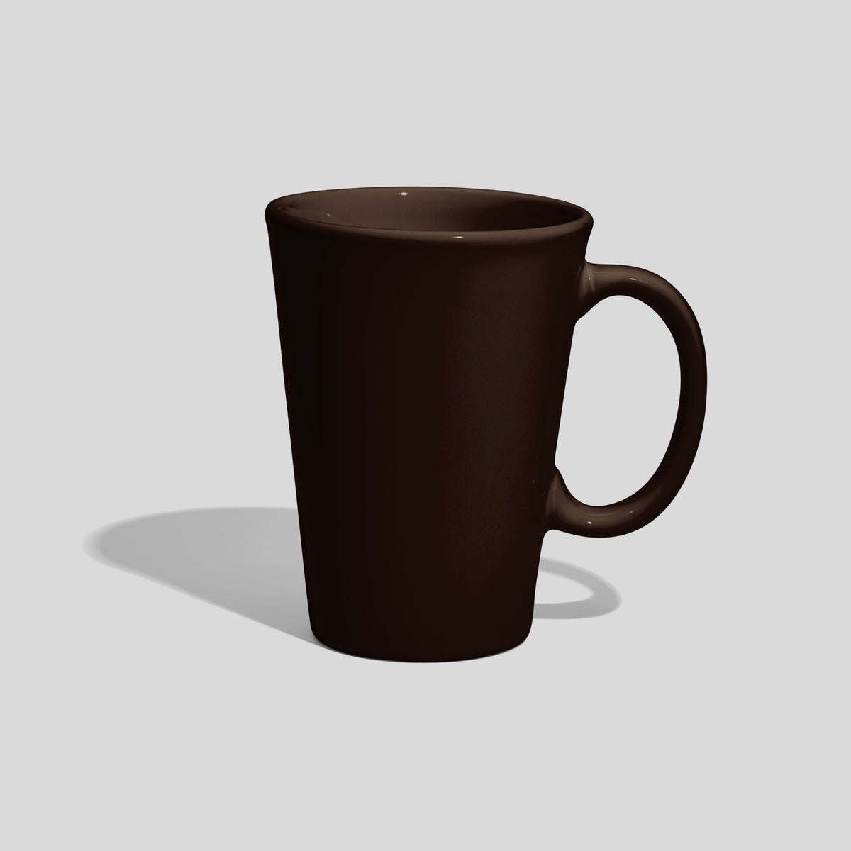 Konische Keramiktasse 380 ml mit ovalem Ringhenkel – Dunkelbraun