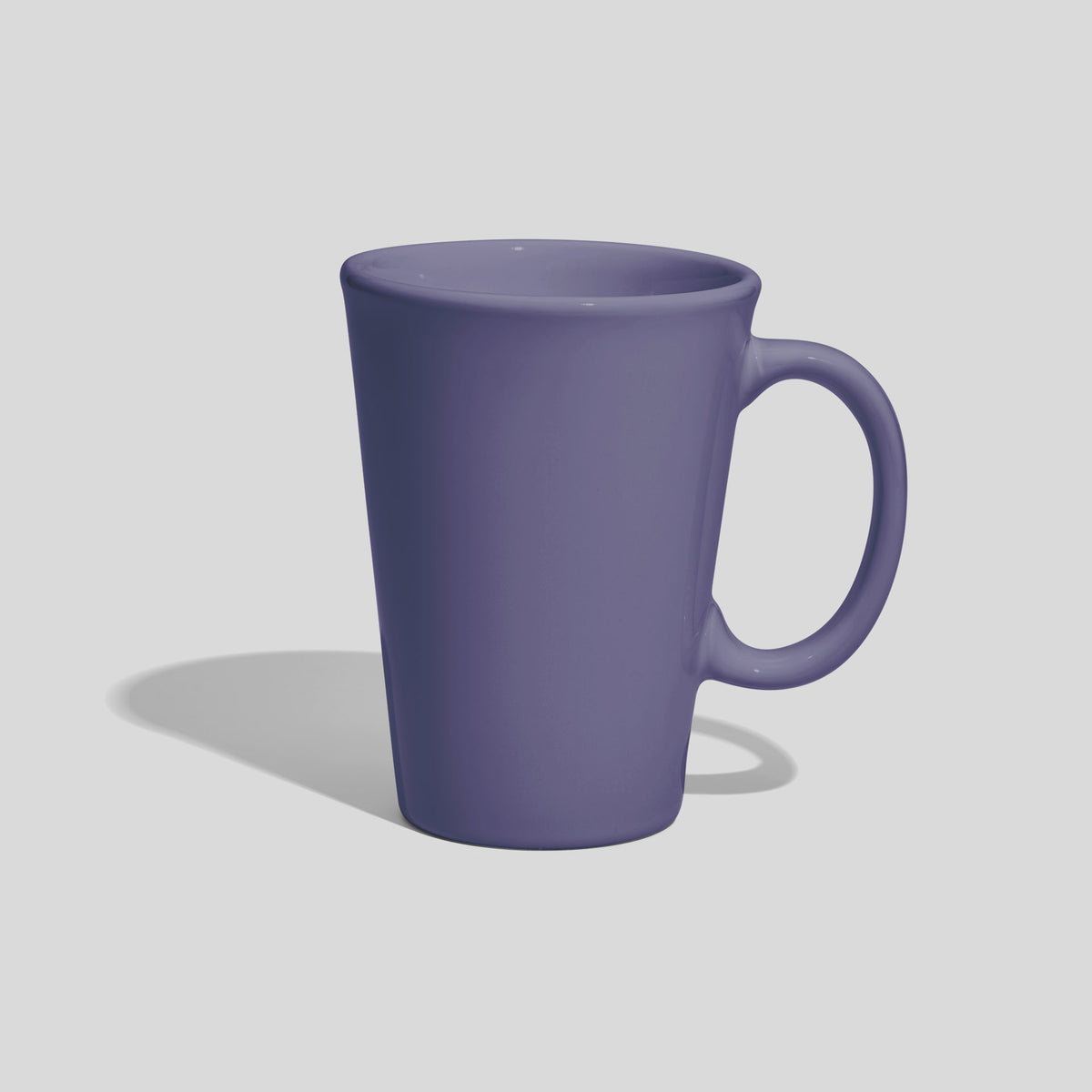 Konische Keramiktasse 380 ml mit ovalem Ringhenkel – Lavendel