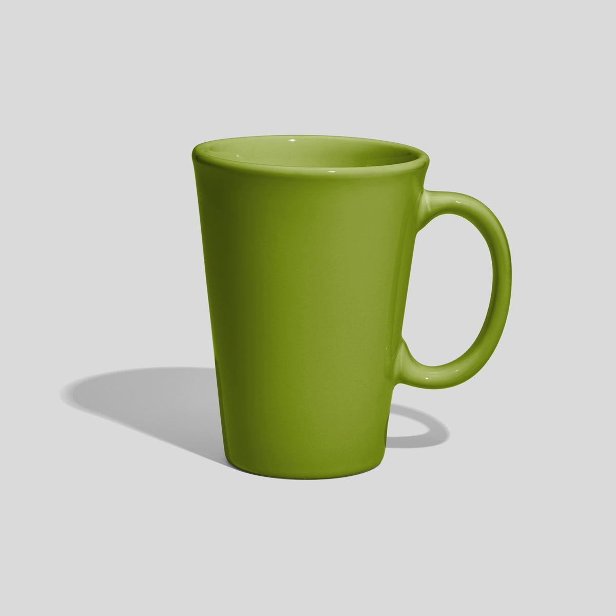 Konische Keramiktasse 380 ml mit ovalem Ringhenkel – Olivgrün