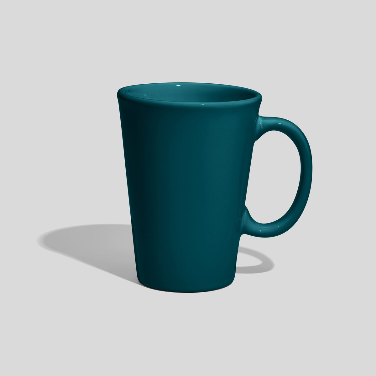 Konische Keramiktasse 380 ml mit ovalem Ringhenkel – Petrol