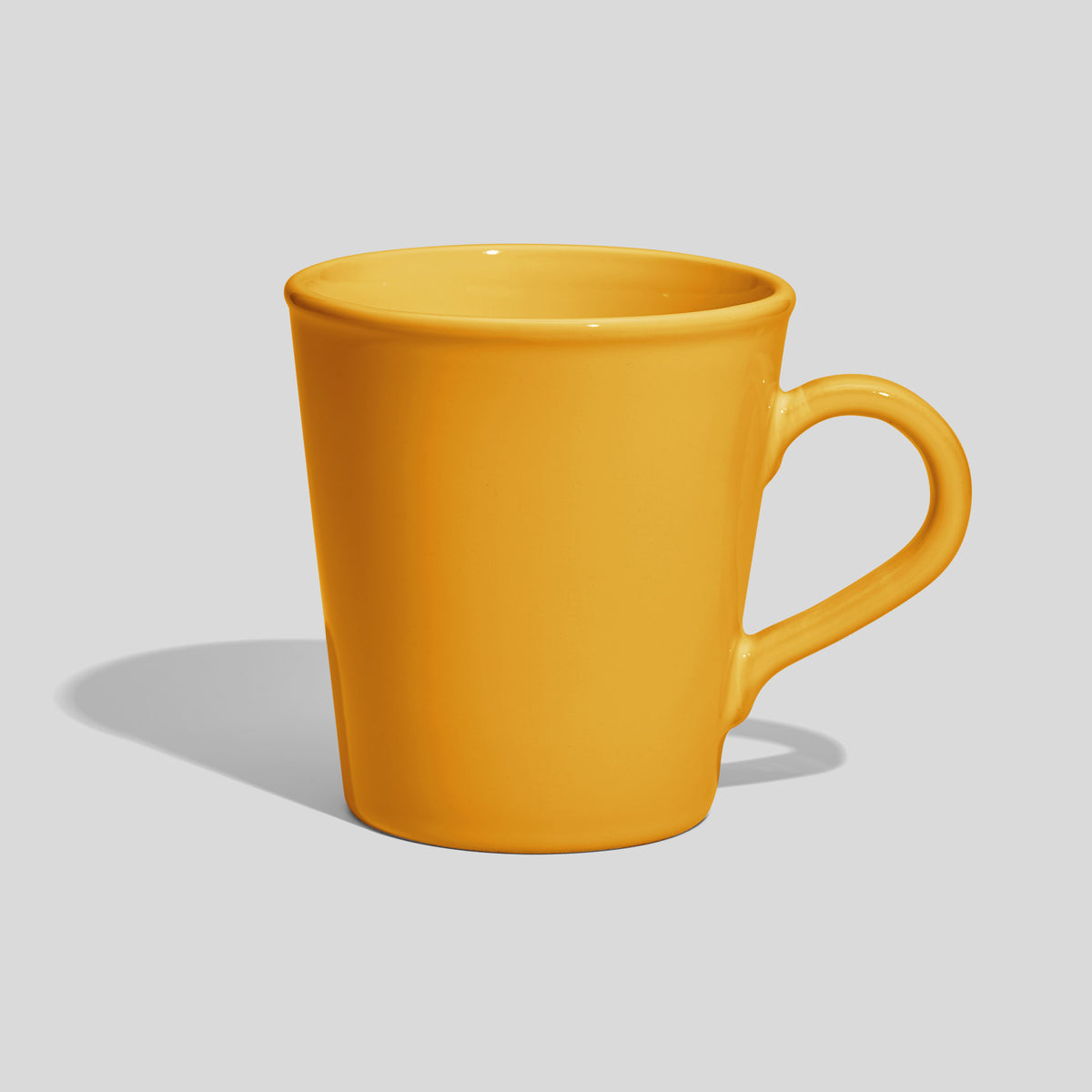 Konische Keramiktasse 460 ml mit Bogenhenkel – Gelb