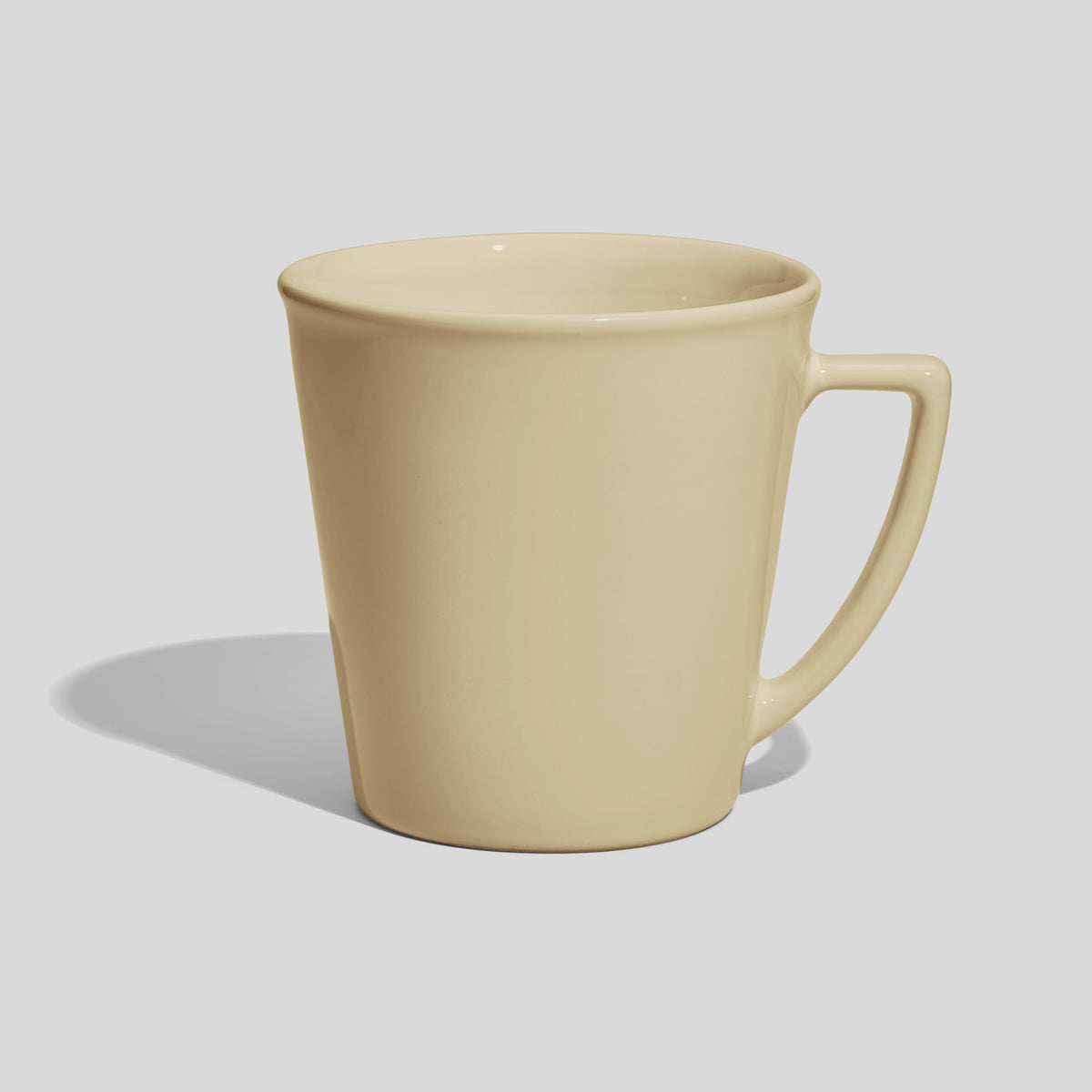 Konische Werbetasse 600 ml mit eckigem Henkel – Beige