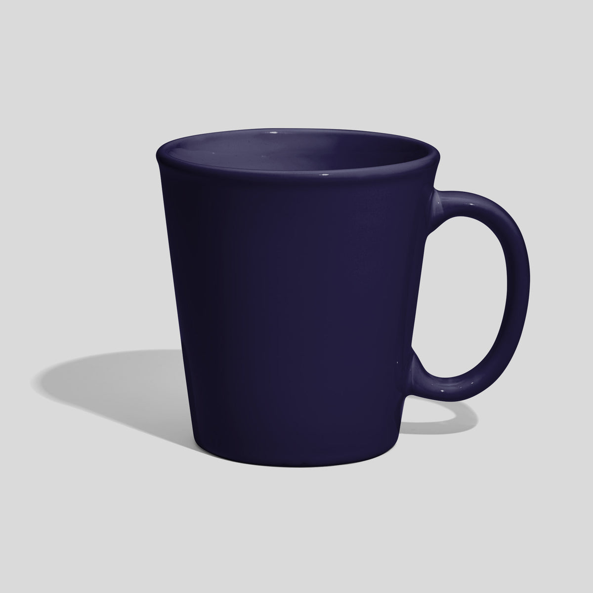 Konischer Kaffeebecher 460 ml mit ovalem Ringhenkel – Nachtblau