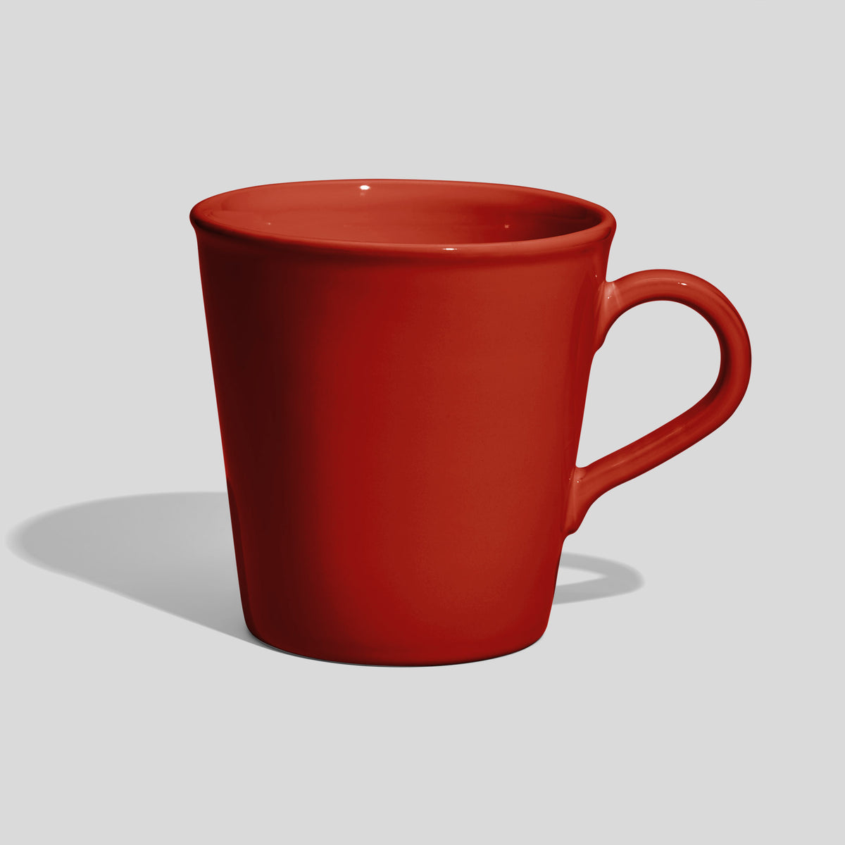 Konischer Kaffeebecher 600 ml mit kleinem Bogenhenkel