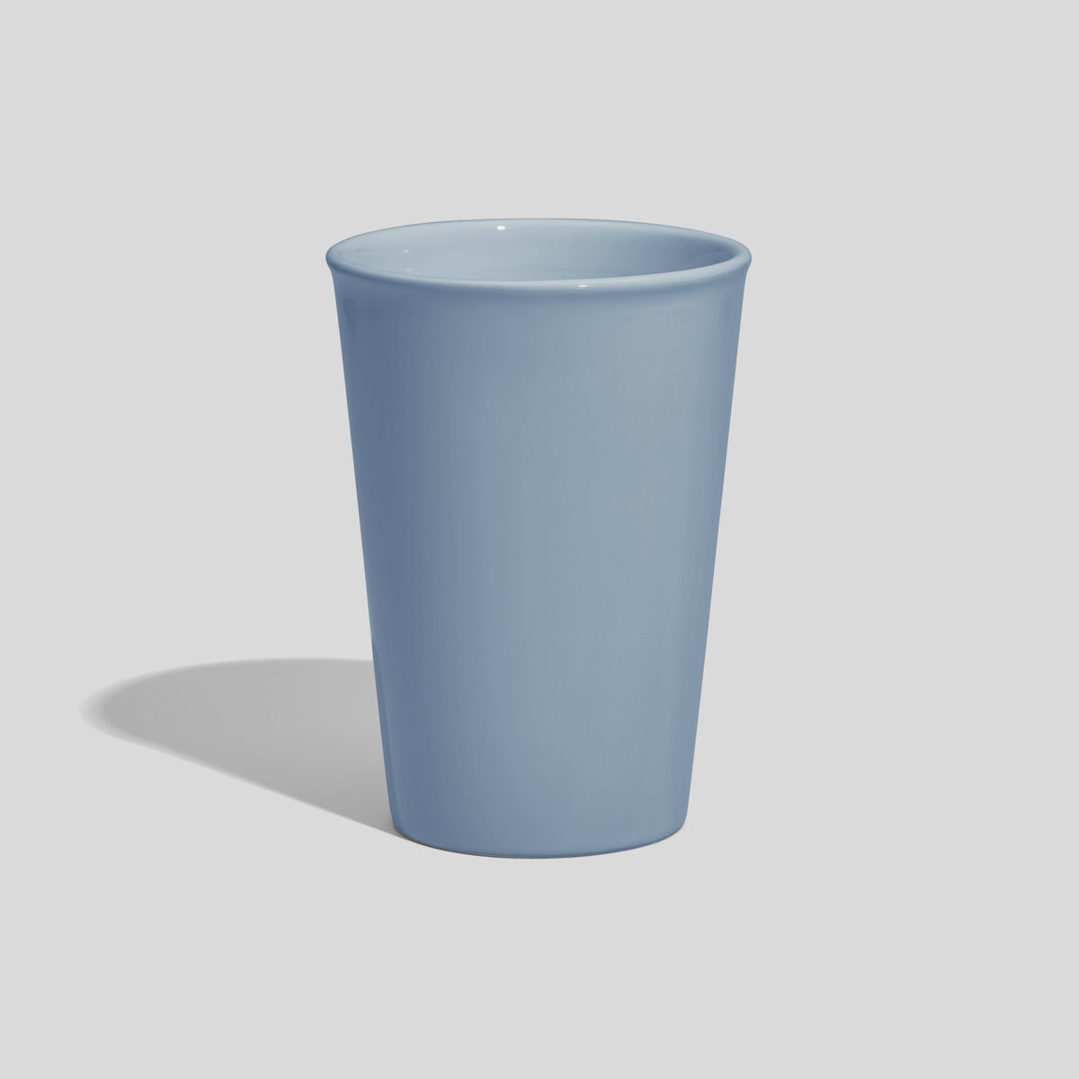 Konischer Keramikbecher 380 ml ohne Henkel – Hellblau