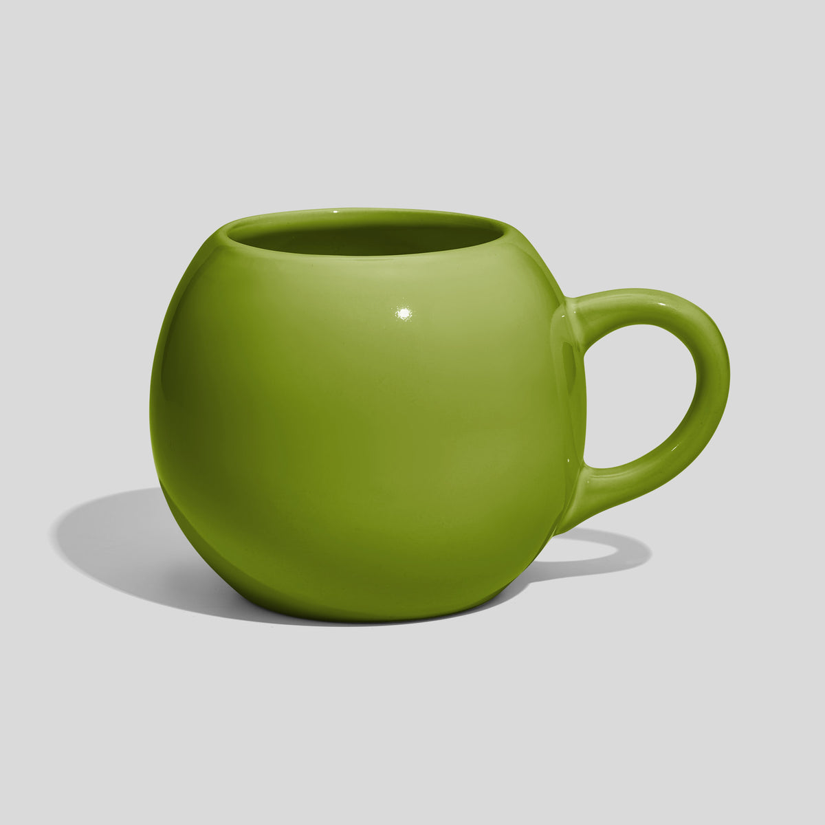 Kugelförmige Keramiktasse 420 ml mit Schlaufenhenkel – Olivgrün