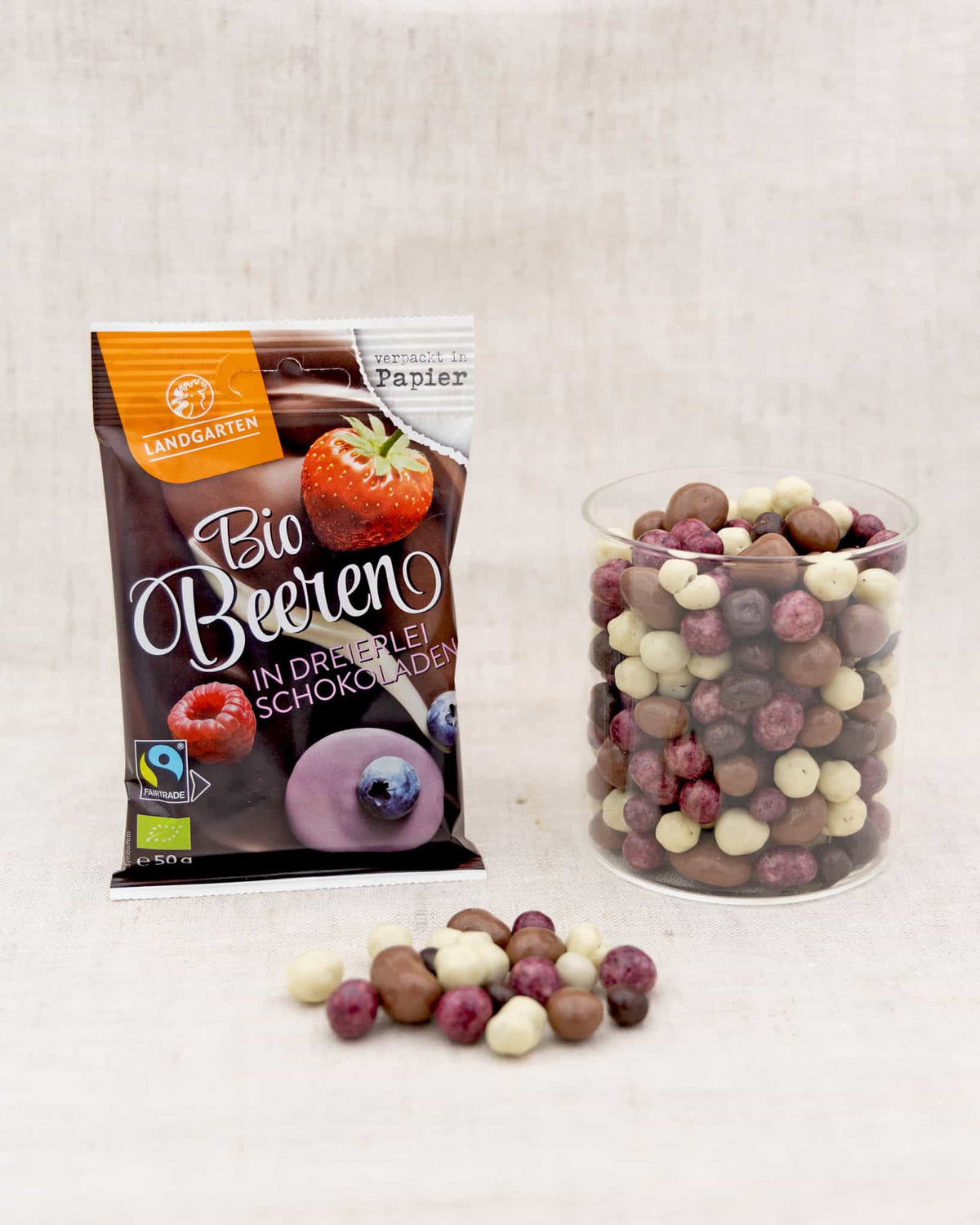 LANDGARTEN Bio Beeren in dreierlei Schokoladen 50 g mit Logo