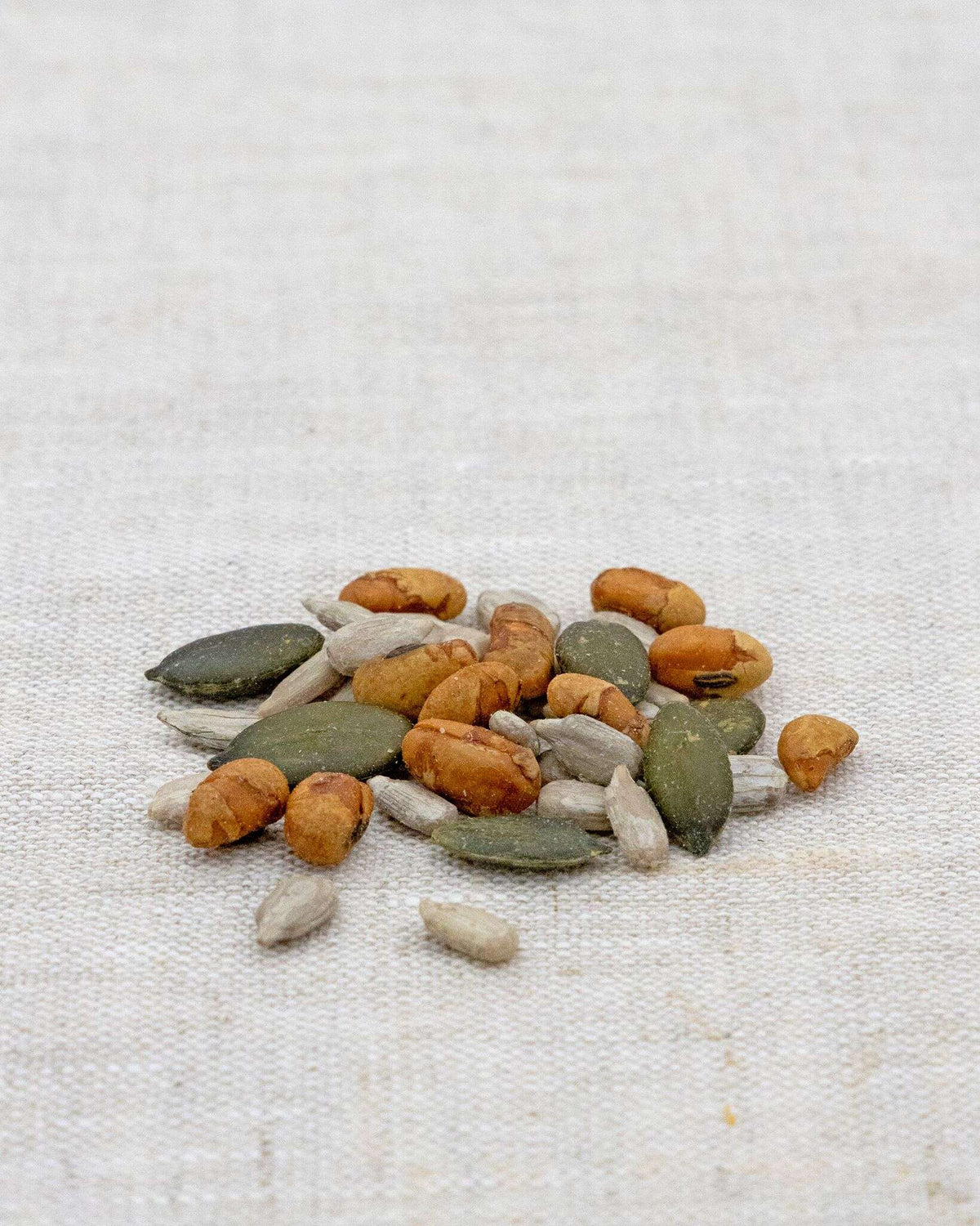 LANDGARTEN Bio Salattopping würzig 125 g mit Logo Button