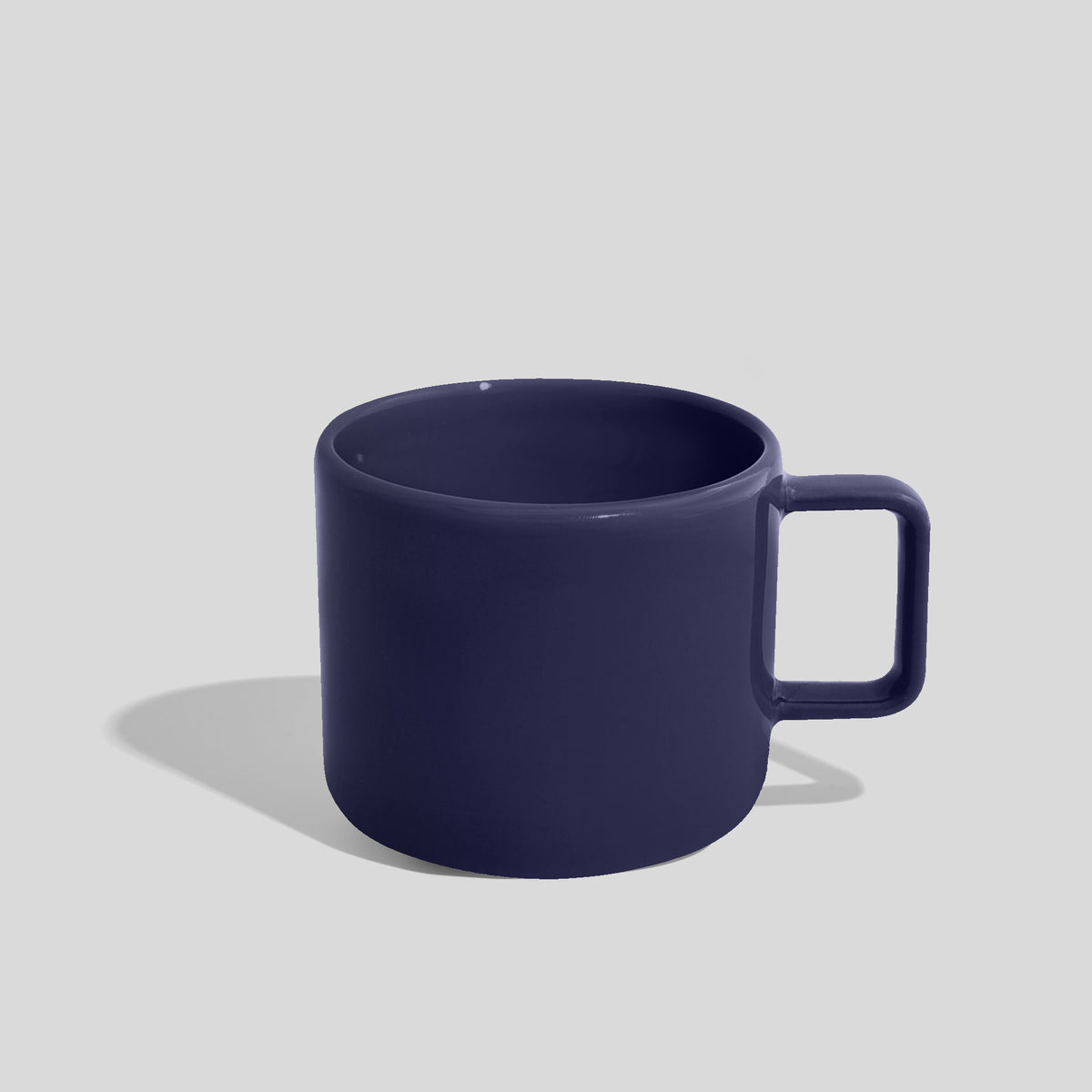 Niedrige Keramiktasse 400 ml mit Eckhenkel – Marineblau