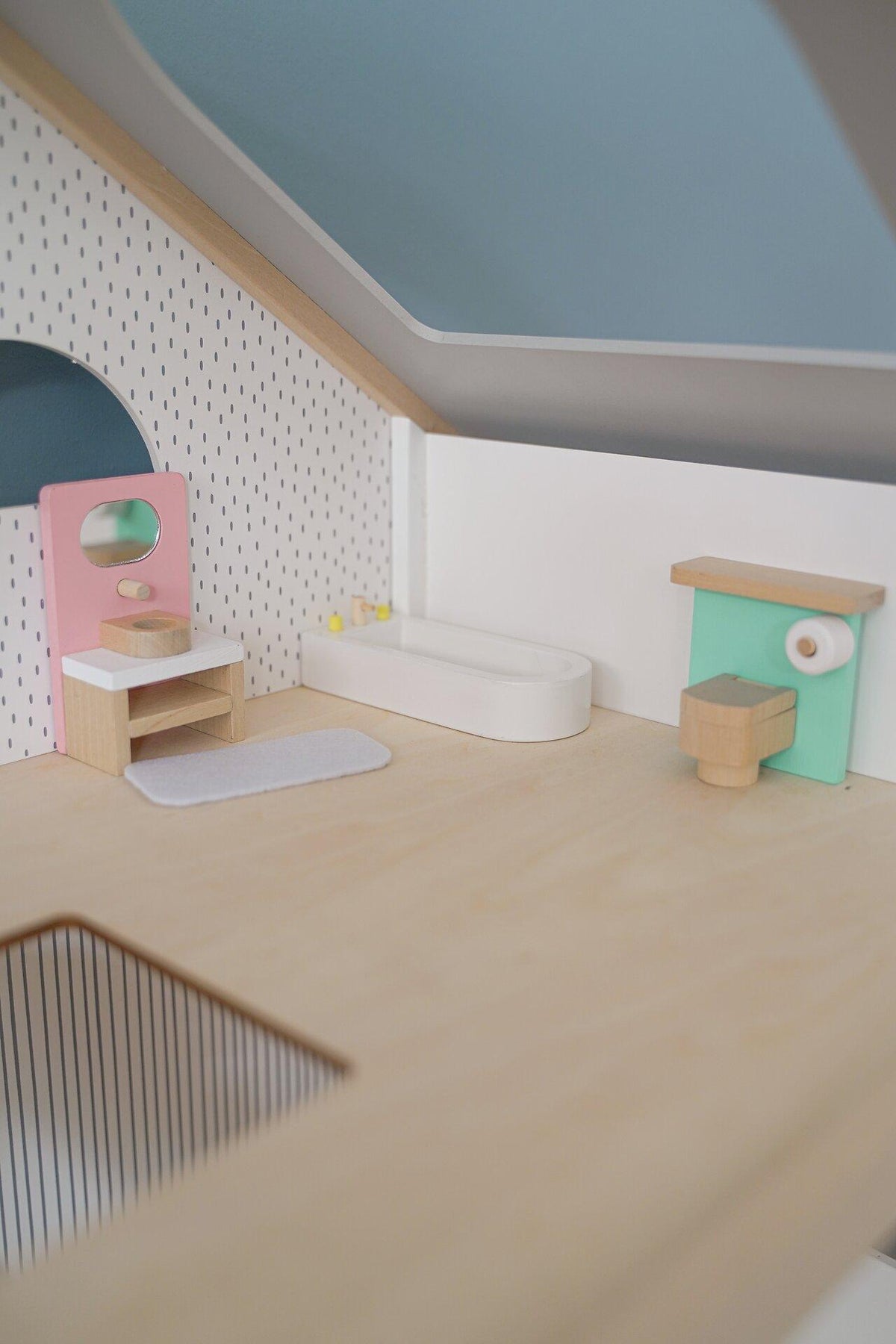 Puppenmöbelserie Copenhagen Badezimmer mit Waschtisch und Wanne