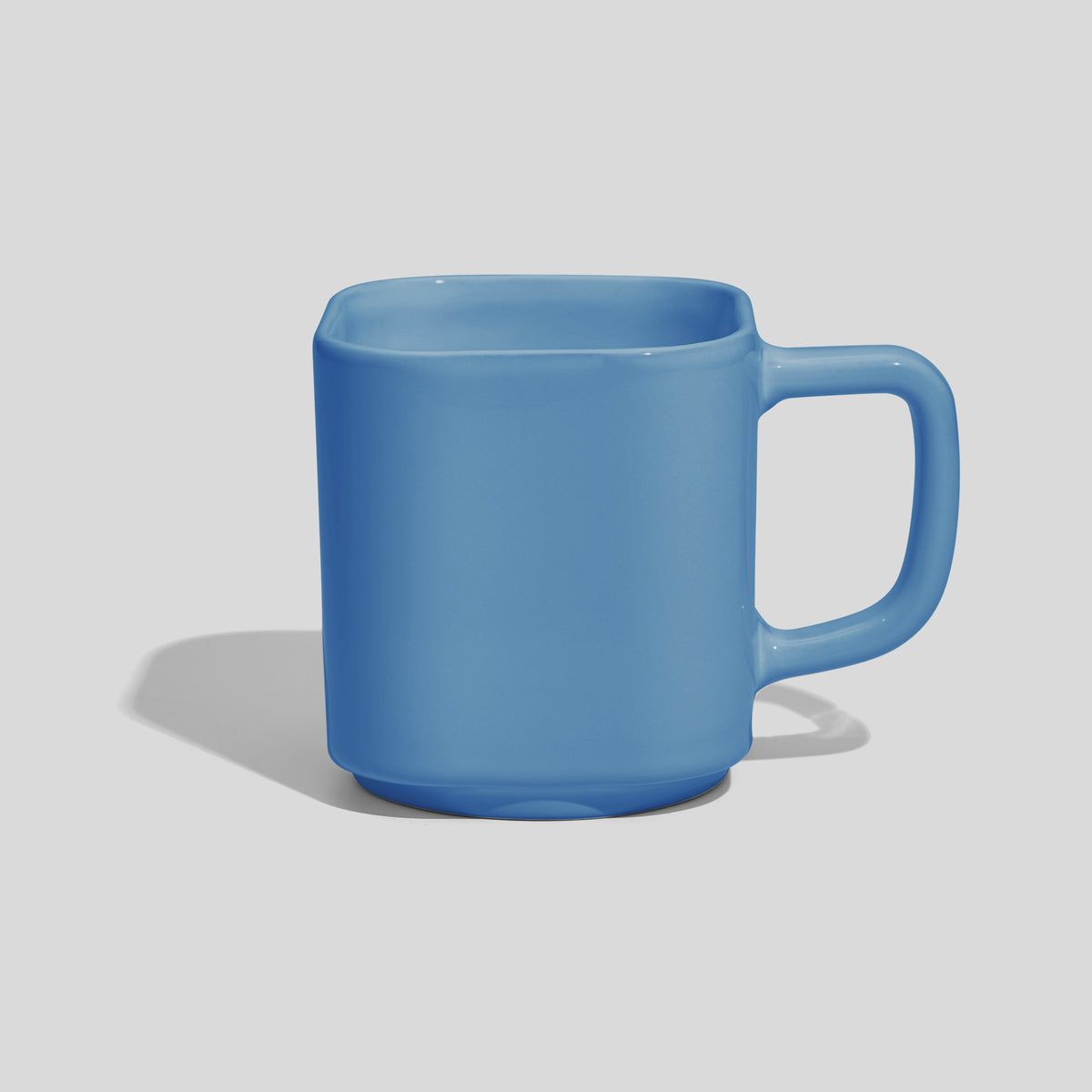 Quadratische Keramiktasse 290 ml mit eckigem Henkel – Himmelblau