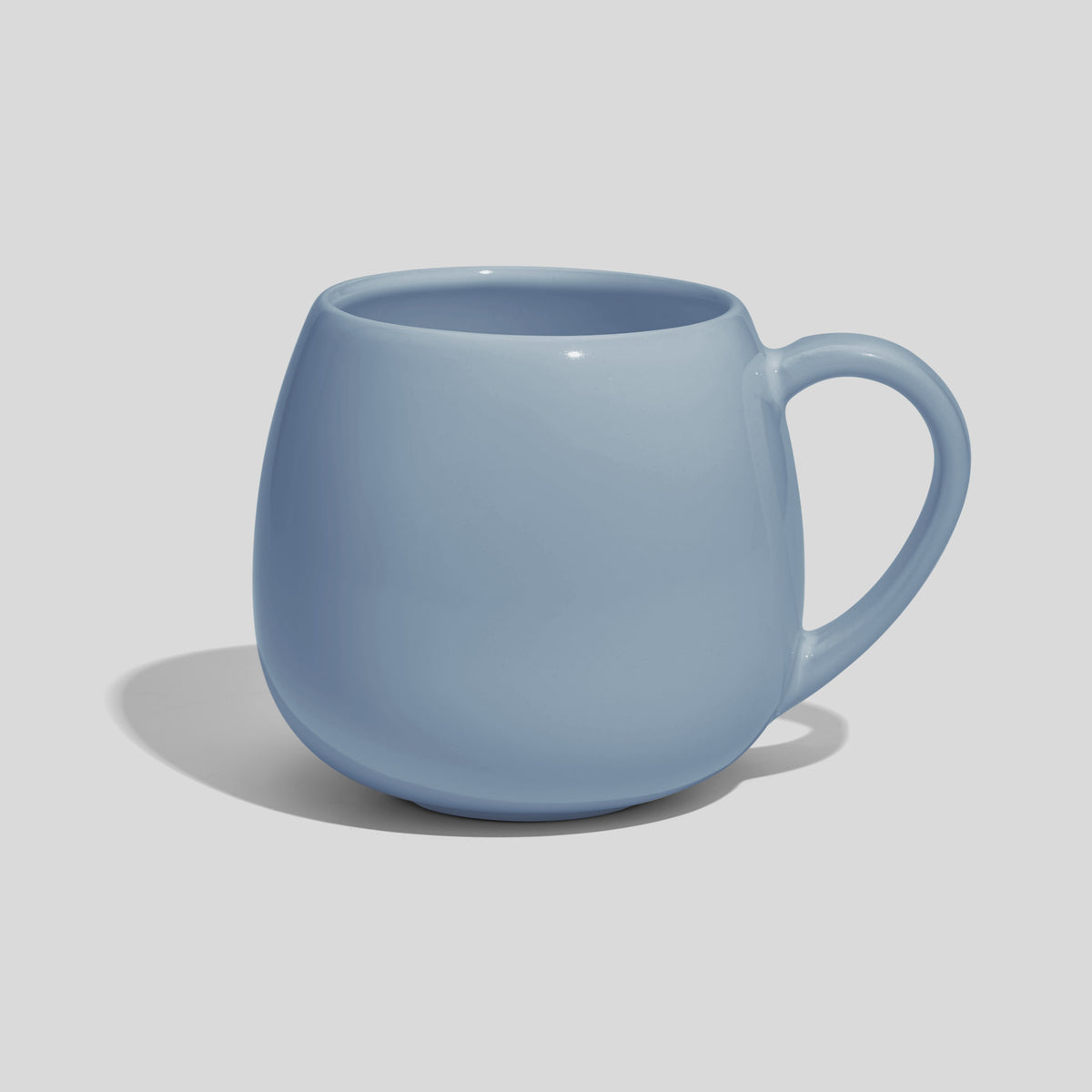 Rundbauchige Keramiktasse 420 ml mit schlankem Henkel – Hellblau