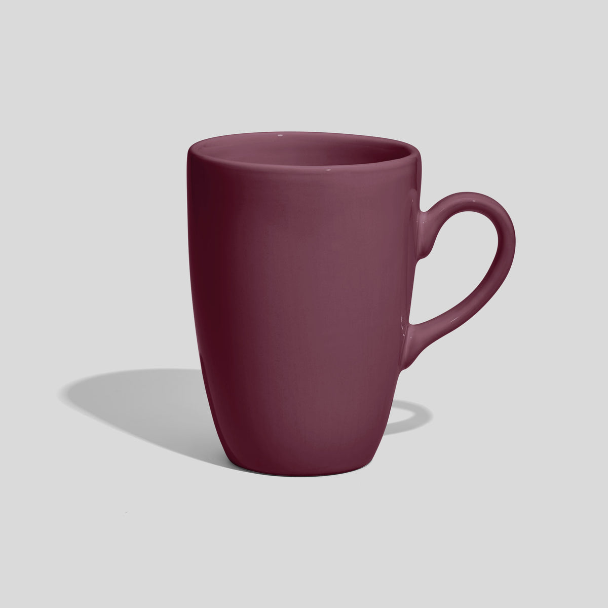 Schlanke Keramiktasse 330 ml mit geschwungenem Henkel – Mauve