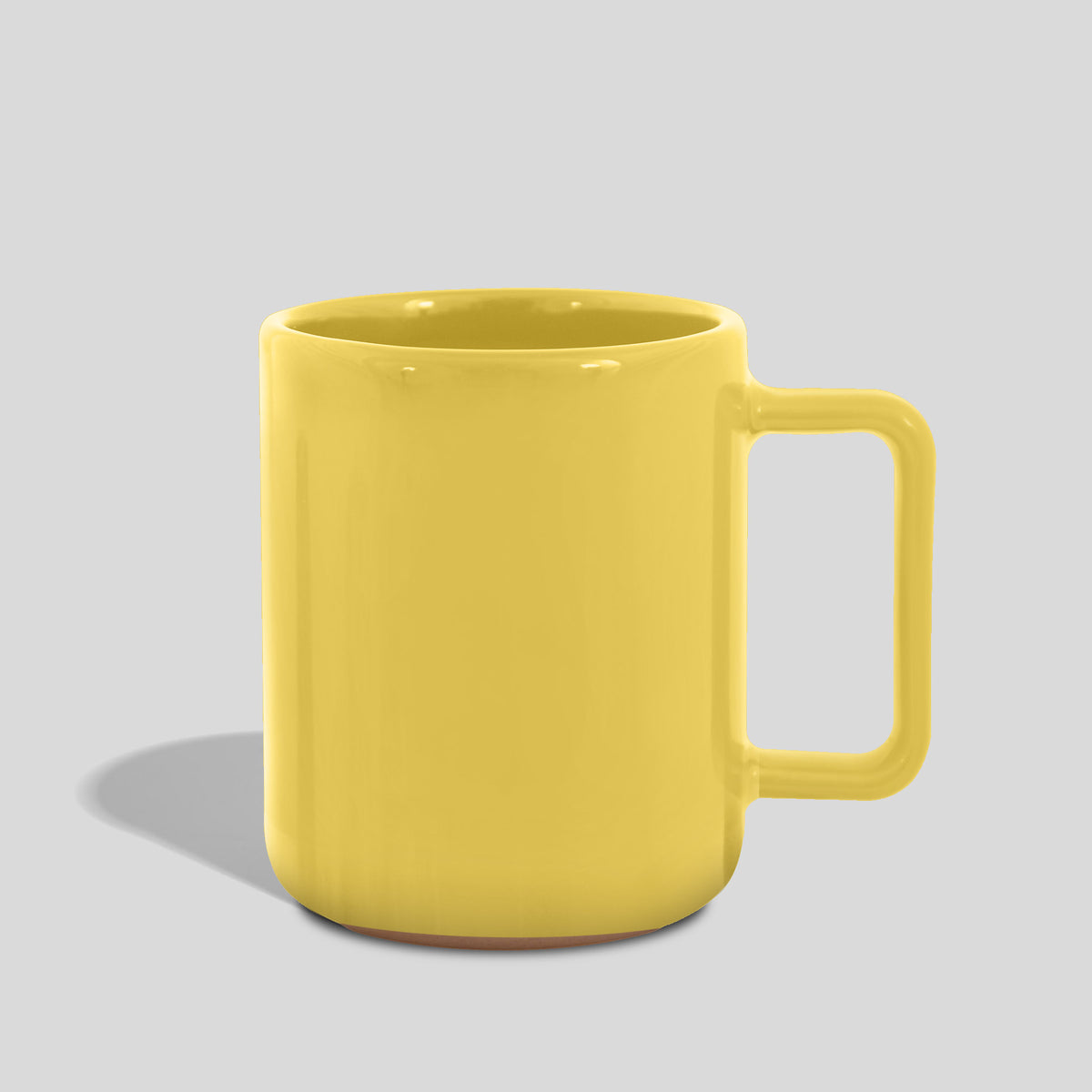 Schlanker Keramikbecher 320 ml mit eckigem Bügelhenkel – Sonnengelb