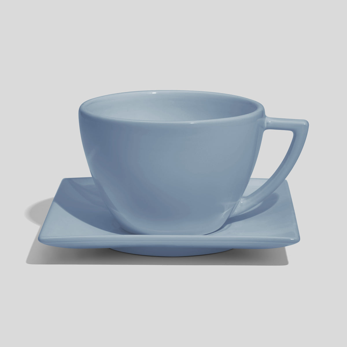 Tasse mit Dreiecksgriff und eckiger Untertasse 520 ml – Hellblau