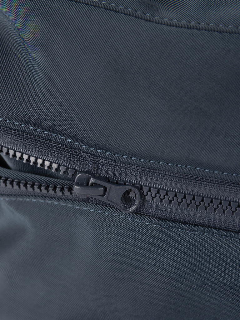 VINGA Baltimore Neo RCS – erweiterbarer Kulturbeutel – navy blau