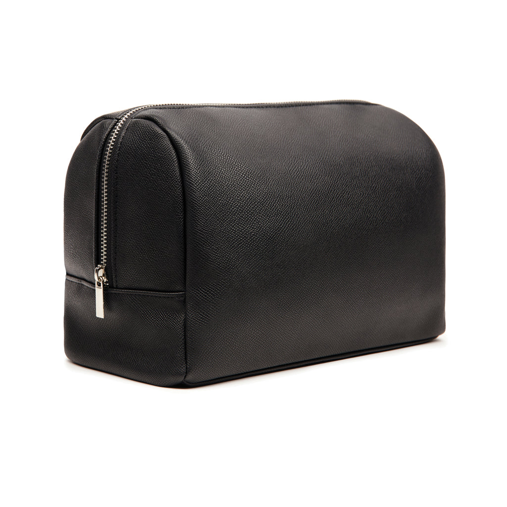 VINGA Bermond Kulturtasche aus RCS recyceltem PU – schwarz