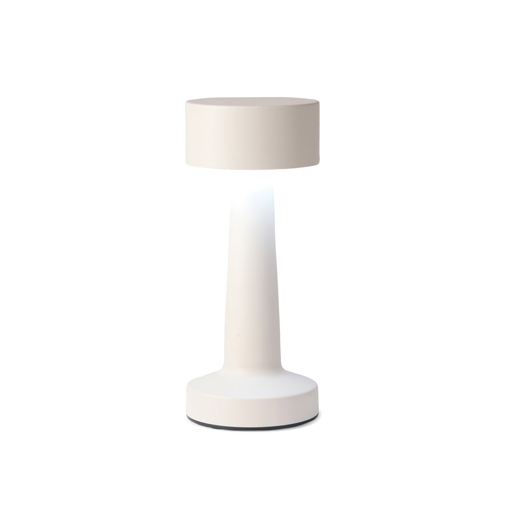 VINGA Maris Tischleuchte aus RCS recyceltem ABS – beige