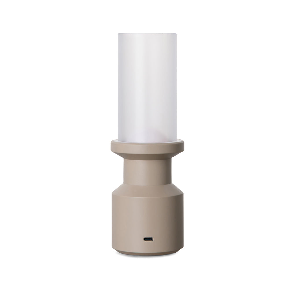 VINGA Niori RCS Tischlampe – beige