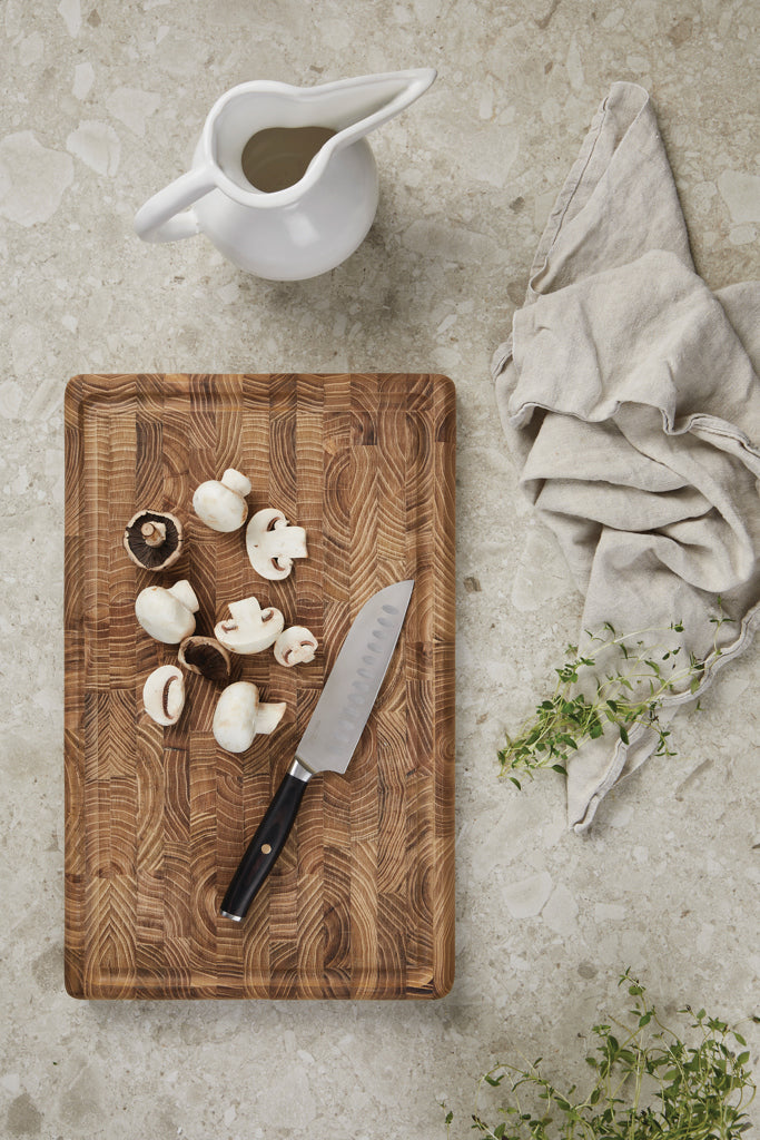 VINGA Tara Santoku-Messer aus Stahl