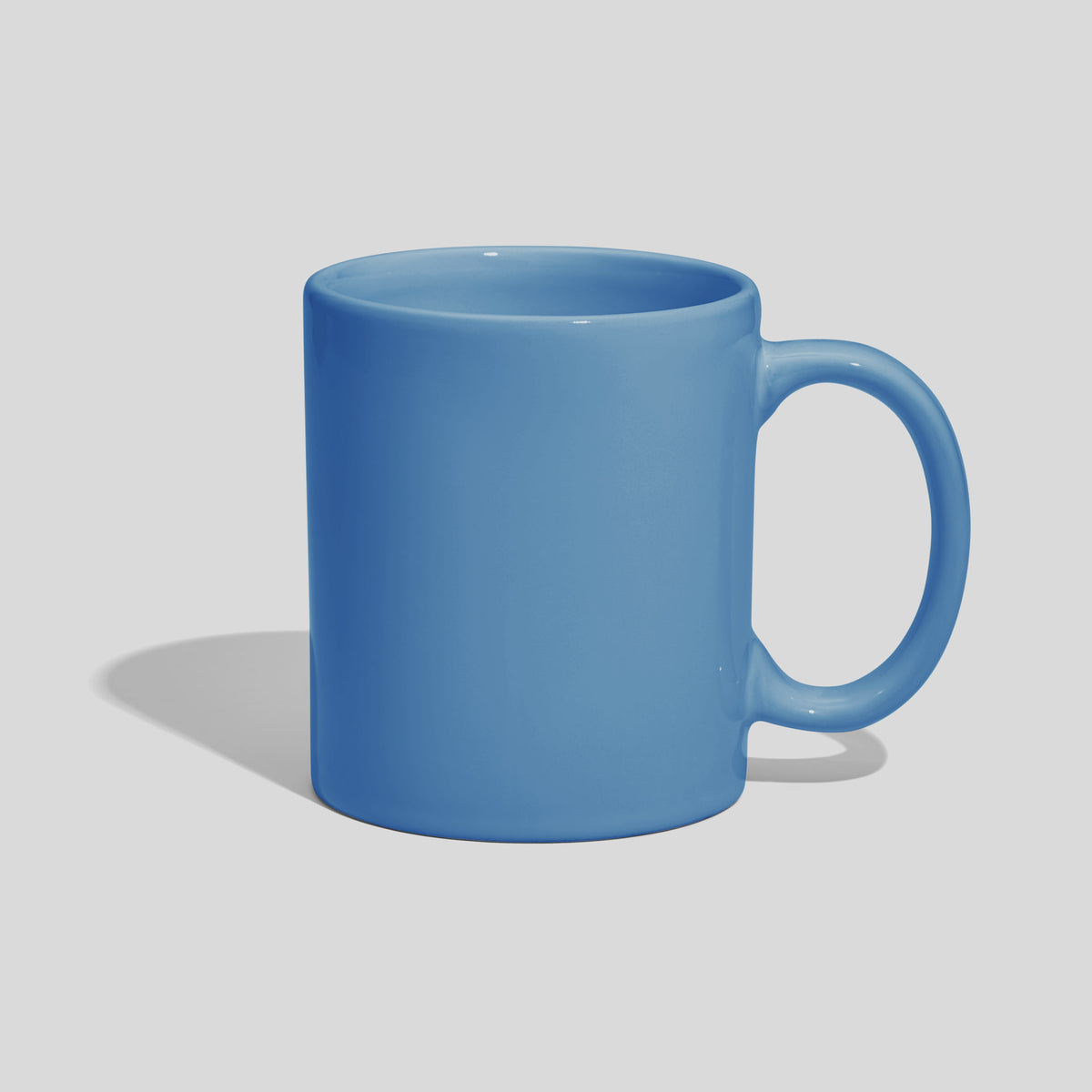 Zylindrische Tasse 310 ml mit klassischem Henkelbogen – Himmelblau